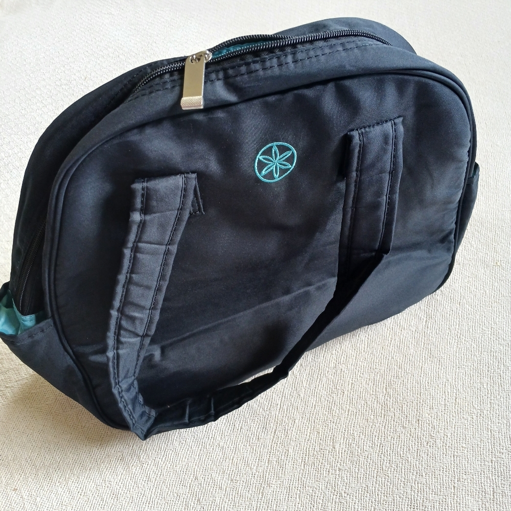 gaiam ♡ metro gym bag blue athleisure sporty minimalist yoga travel fitness